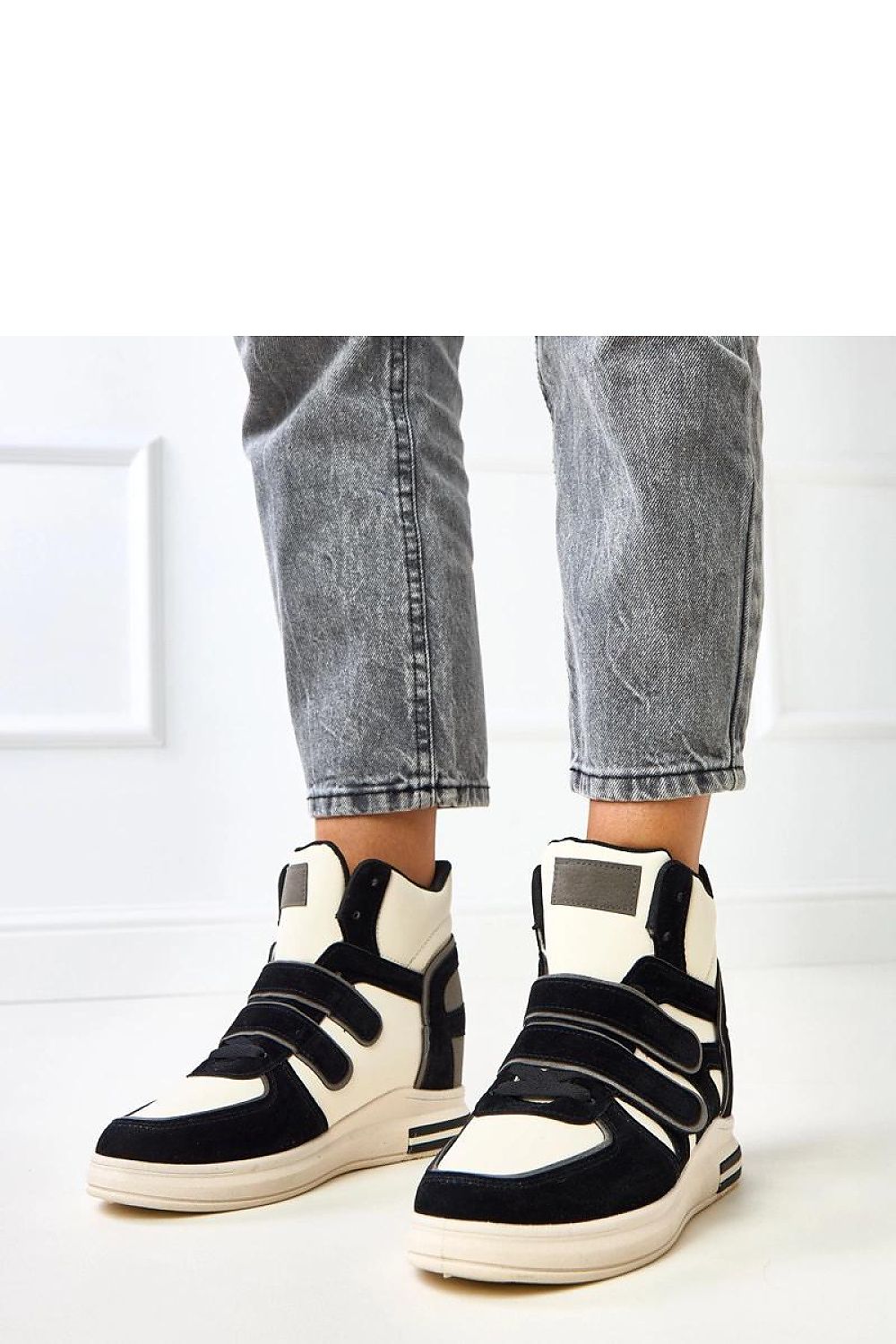  Sport Shoes model 217956 Solea 