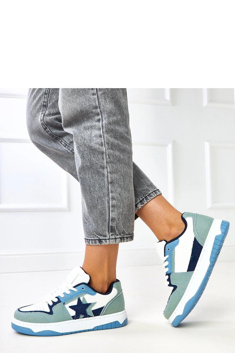  Sport Shoes model 218355 Solea 