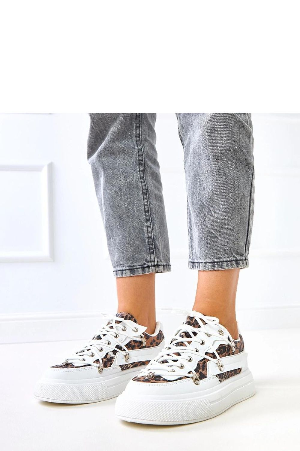  Sport Shoes model 218365 Solea 