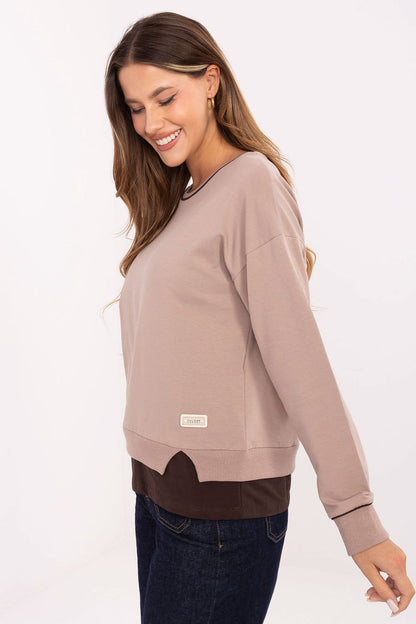  Sweatshirt model 218824 Relevance 