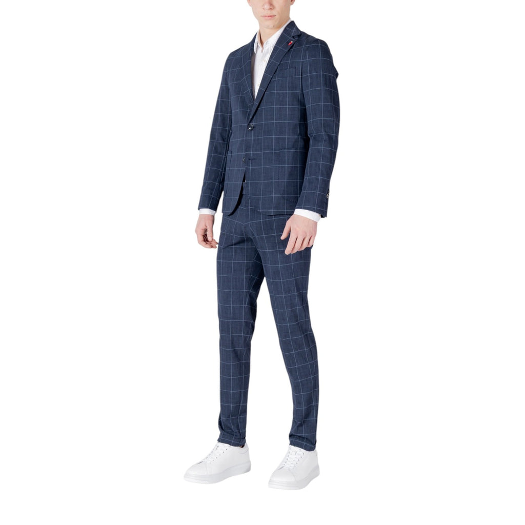 Mulish Suit