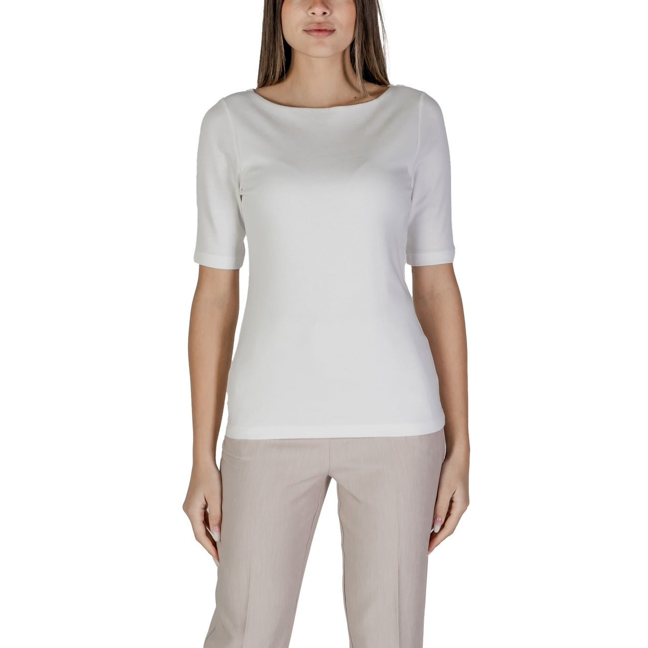 Mid-Sleeve T-shirt