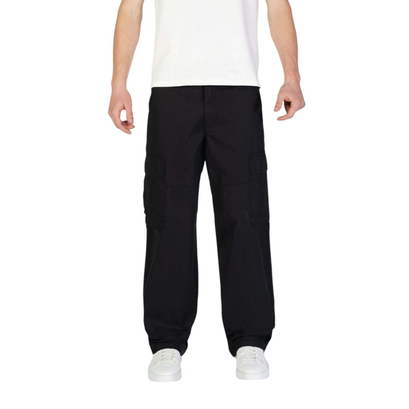 BaggyTrousers
