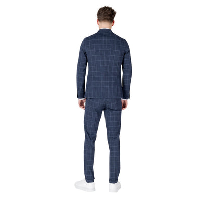 Mulish Suit
