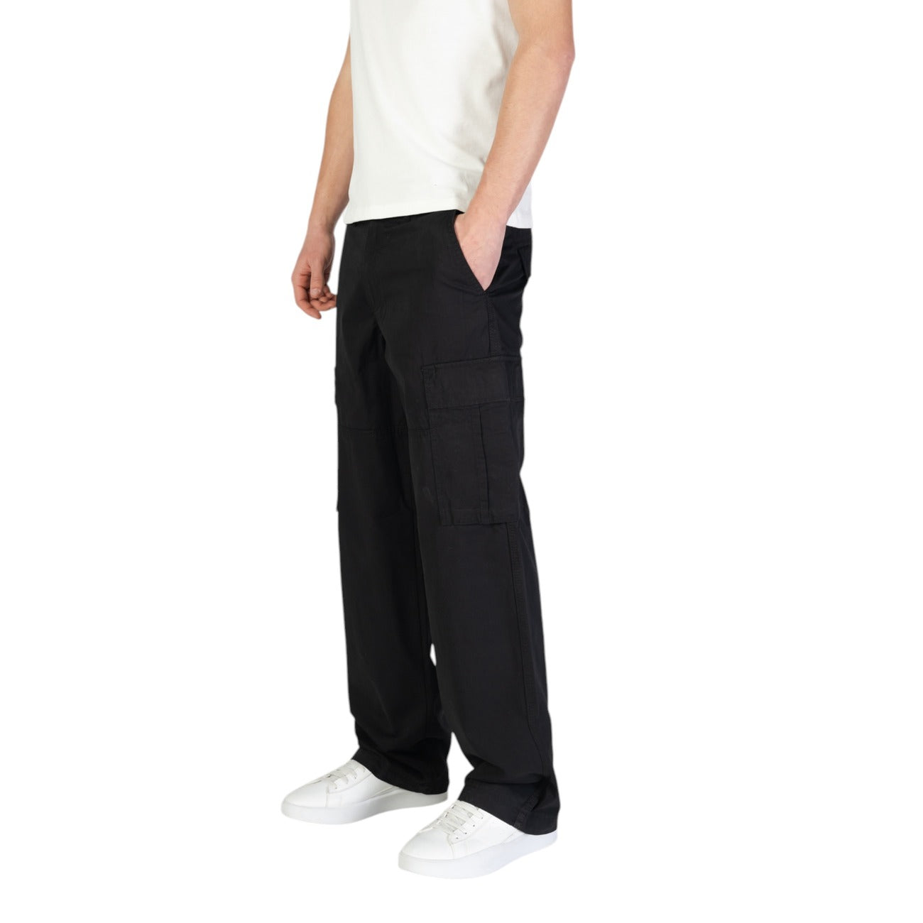 BaggyTrousers