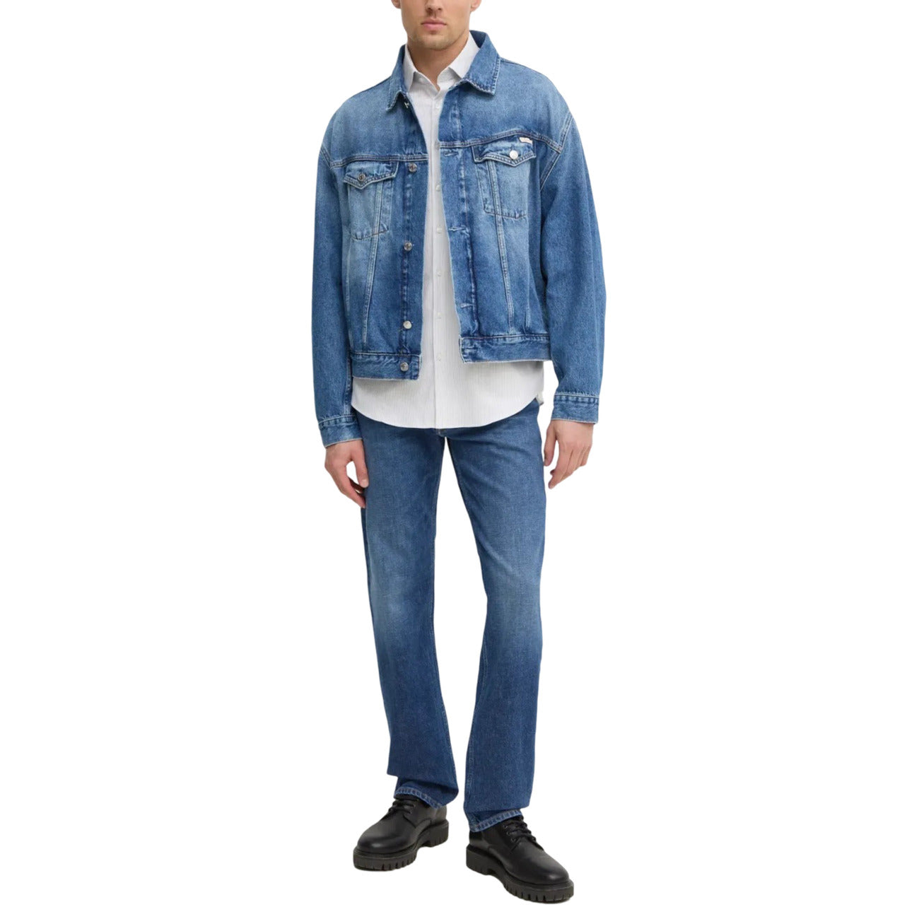 Calvin Klein Jeans Straight Fit Jeans